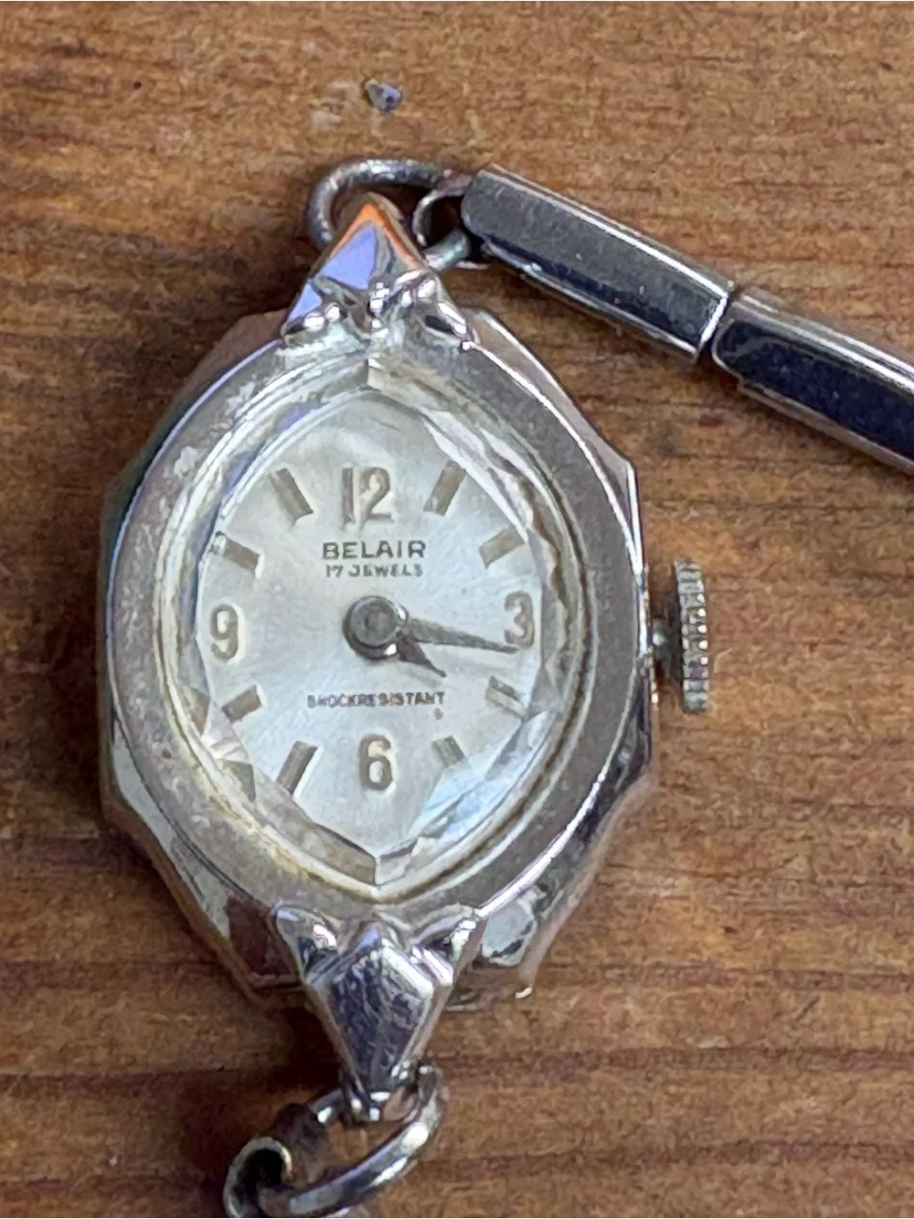 Belair Vintage 17 Jewels Ladies Silver-Tone Watch